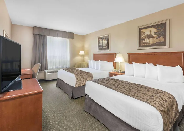 Ramada By Wyndham Clairmont/Grande Prairie